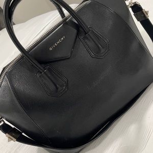 Givenchy Antigona Medium